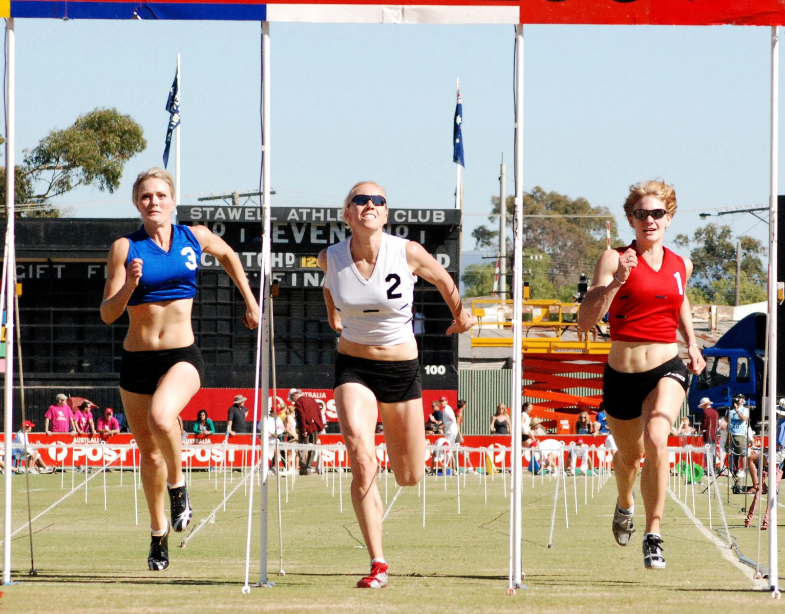 Stawell-Gift-2009_0080_2468x1932_6197600