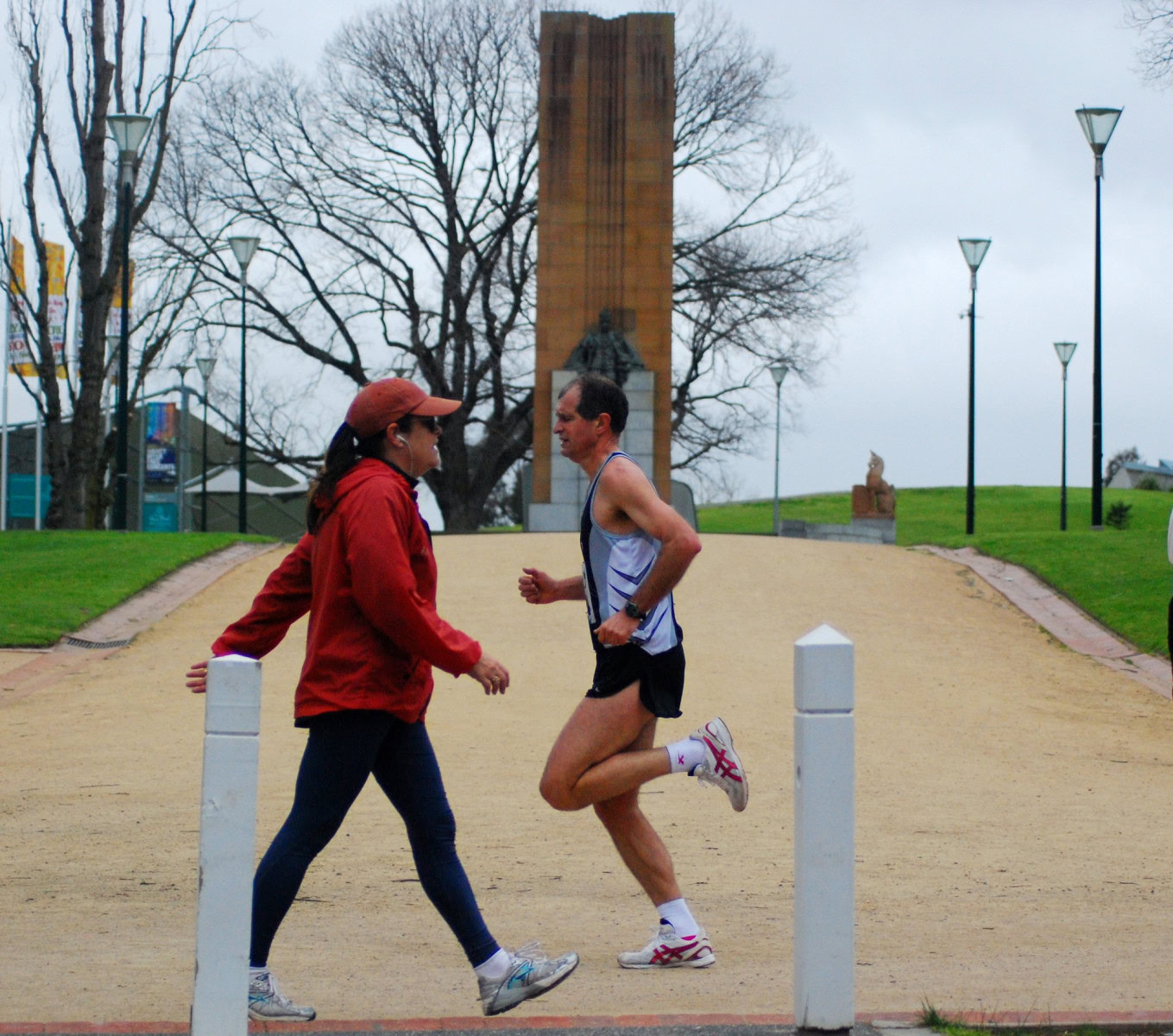 Tan-Relays-2010_0069_2705x2388_6200378