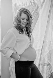 When Should I Take Maternity Photos?