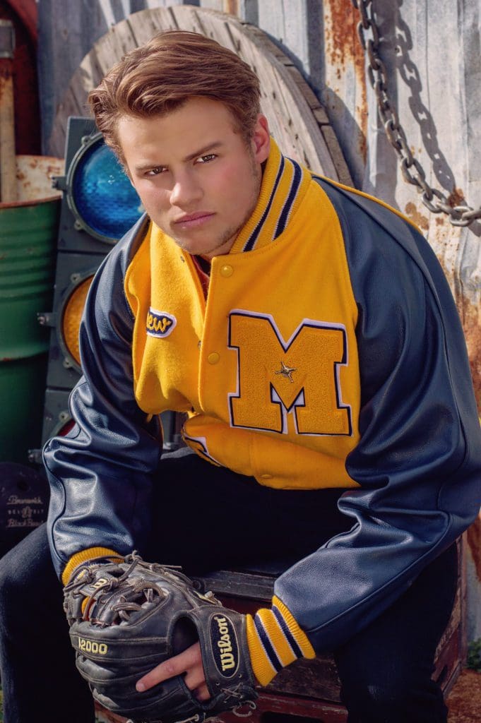 Senior Pictures for Mead High School