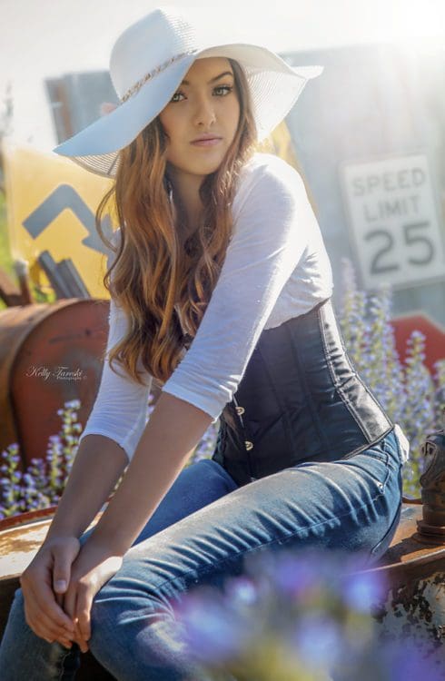 A Glimpse Into The Past at Kelly Tareski Photography - 2019