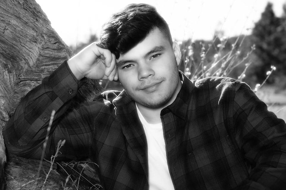 Senior Pictures University High School (u-High) Spokane Valley WA