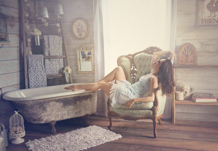 Enhancing Photography With Natural Lighte Boudoir