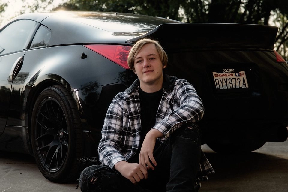 Senior Portraits Spokane WA - Senior Photos Spokane - Senior Pictures Spokane - Senior Pix Spokane - Graduation Photos Spokane