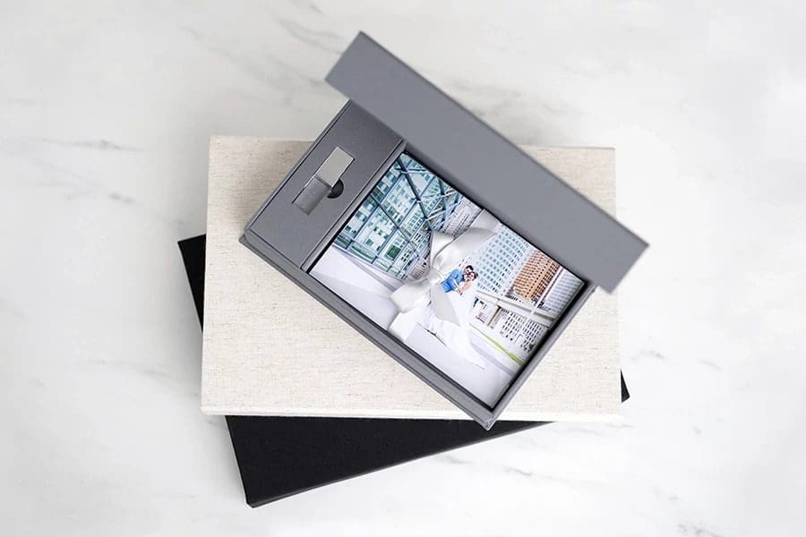 A Portfolio Box For Your Portraits - Elegance Defined