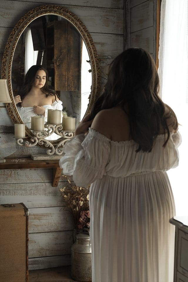 The Glamour Boudoir Photography Style