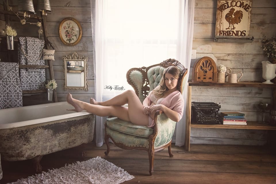 Vintage Boudoir Photography in Spokane Washington