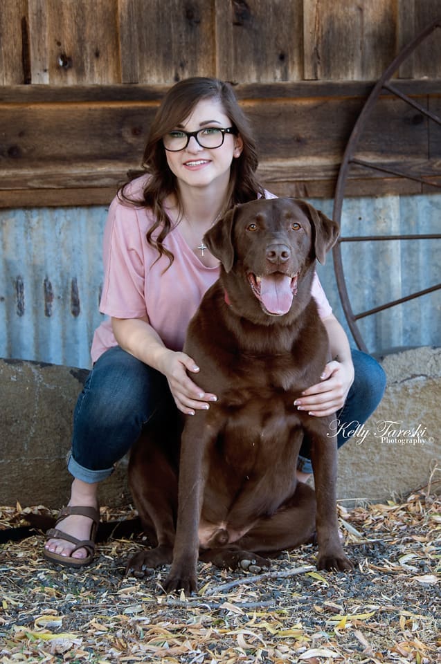 Are Senior Portraits Still a Thing?