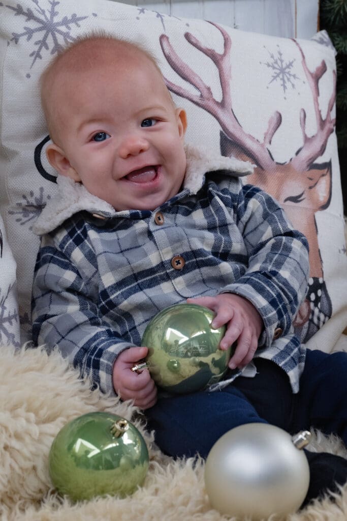 How to Photograph Children: Capturing Genuine Smiles and Moments
