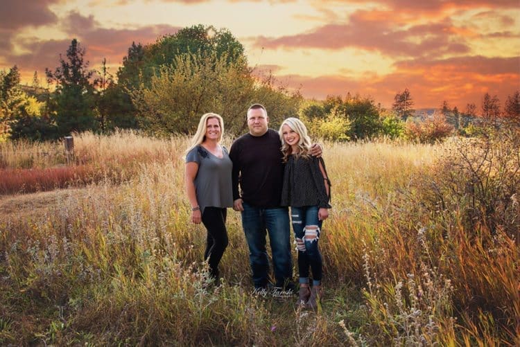 What to Bring to Your Outdoor Family Photoshoot What to Bring to Your Outdoor Family Photoshoot