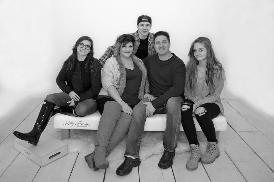 How to Create Timeless Family Photos That Last Forever