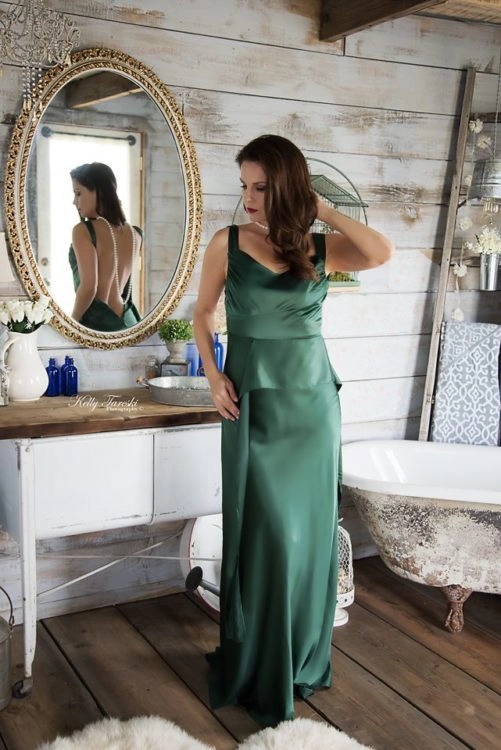 What to Wear for Boudoir Photos to Feel Confident