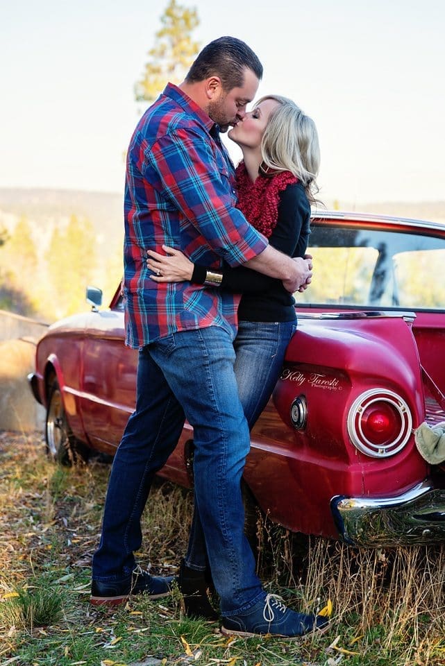 Engagement Session Spokane Tips: Posing, Lighting, and Connection