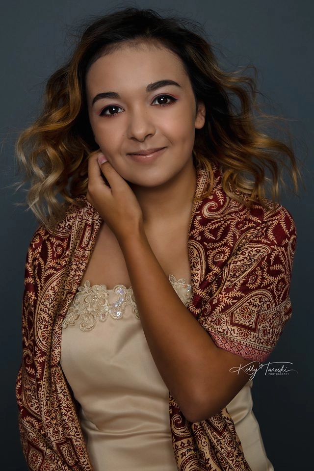 How to Customize Your Senior Portrait Session for Uniqueness