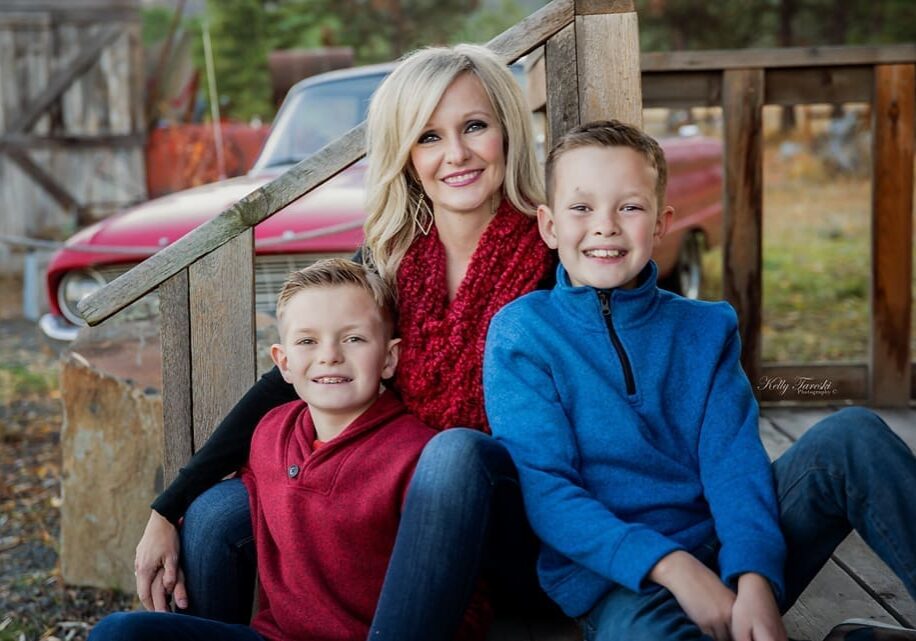 Full Color Family Photography in Spokane Washington