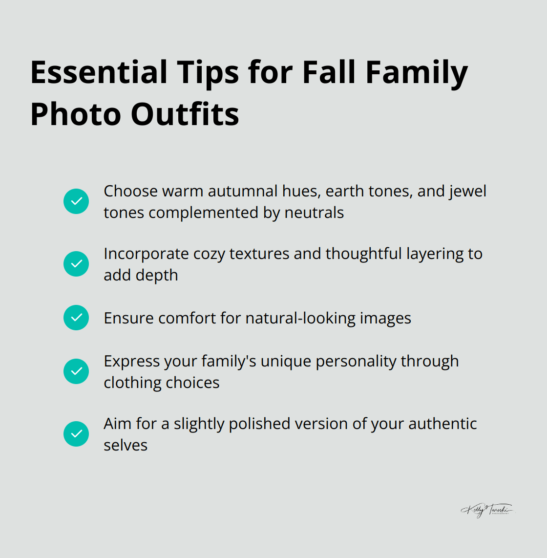A checkmark list chart summarizing essential tips for choosing fall family photo outfits. - fall family pics what to wear