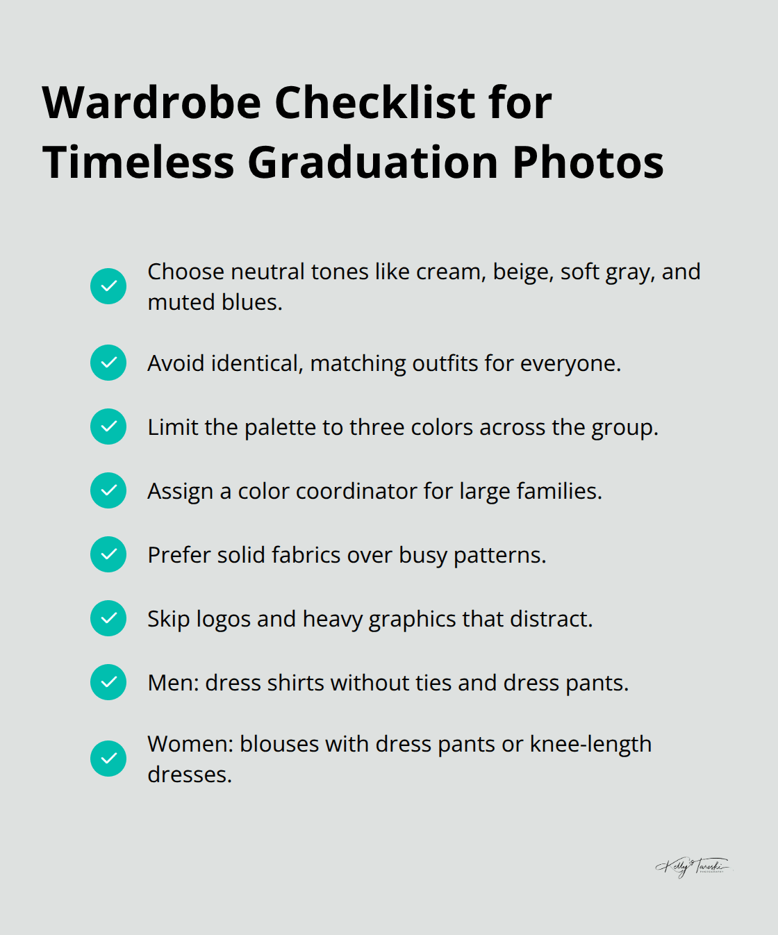 What to wear for cohesive, timeless graduation family portraits.