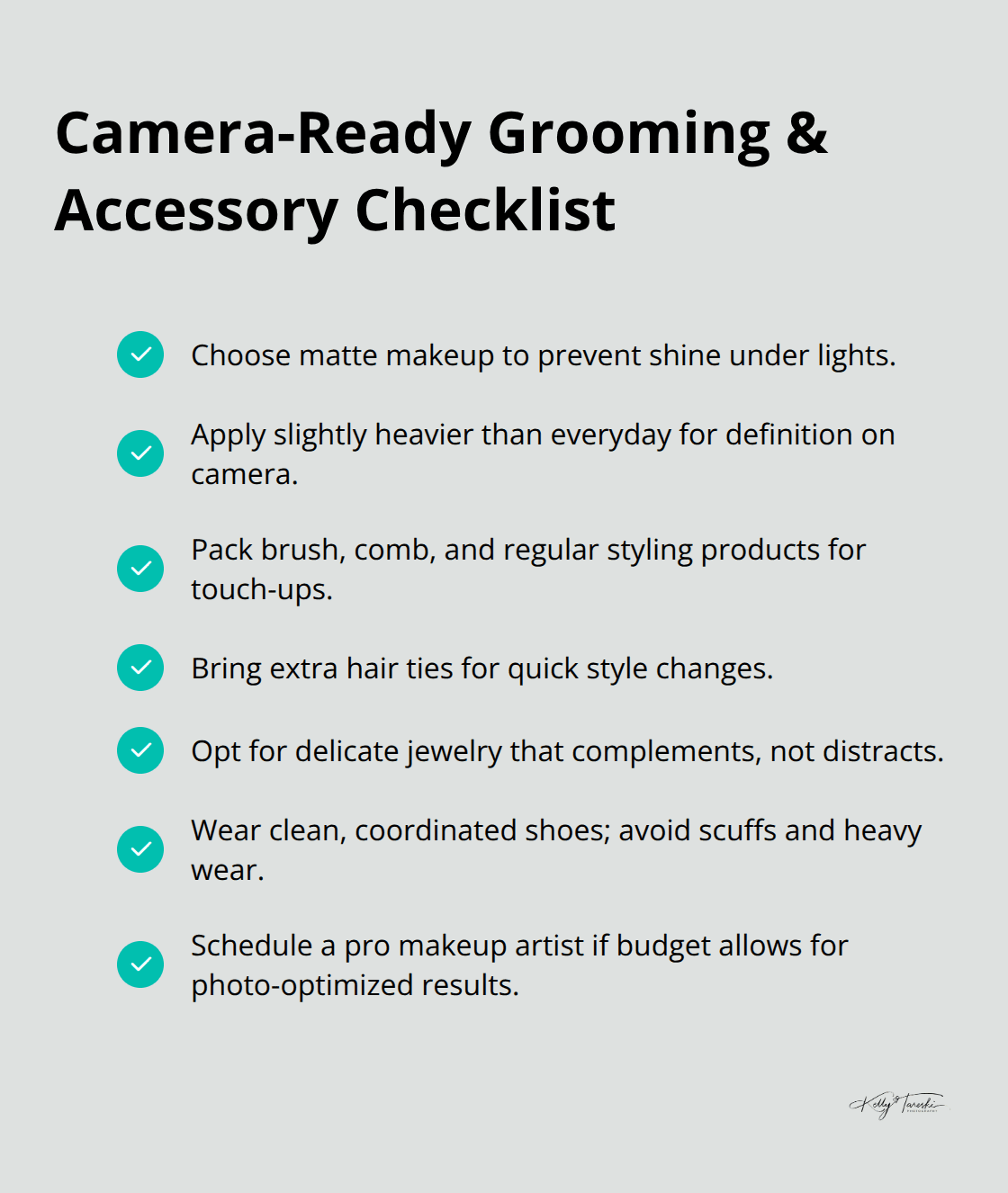 Checklist of grooming and accessory essentials for senior portrait sessions.