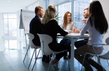 How to Evaluate Startups for Investment Success