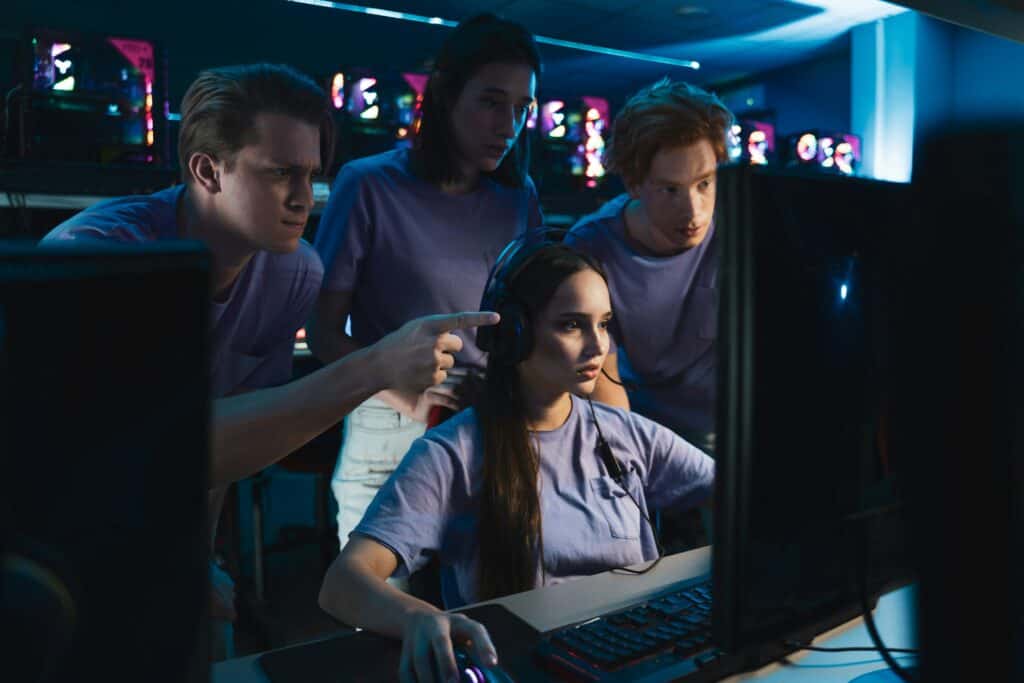 Why Custom Software Is Dead for Startups&mdash;and What You Should Do Instead - getty images DKfWtpal2v0 unsplash