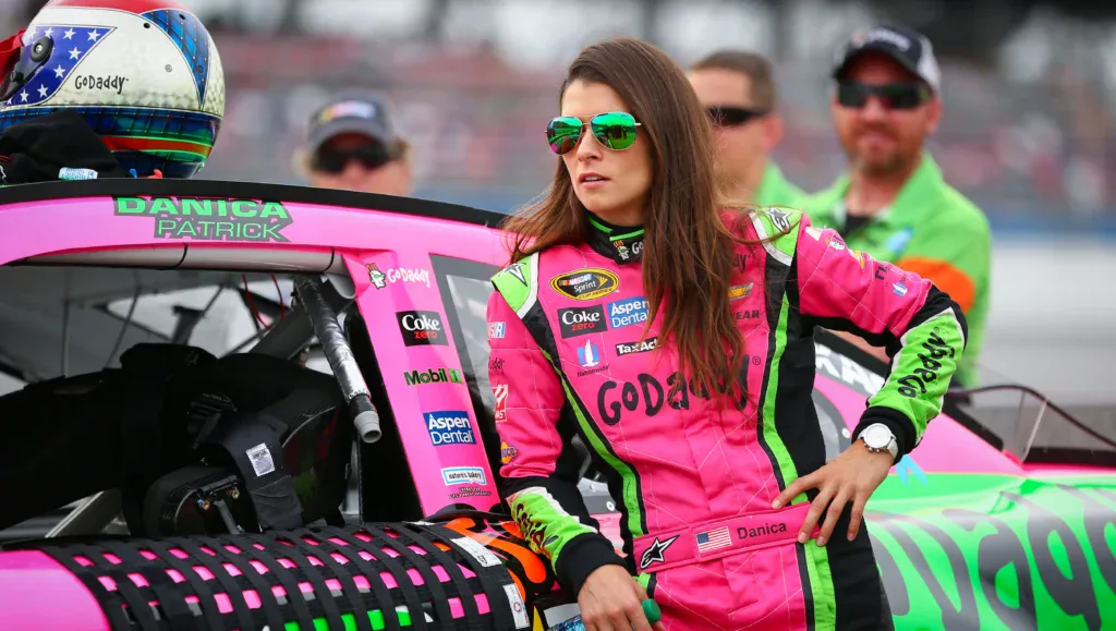Danica Patrick: Racing to the Top in Business and Beyond 1 Danica Patrick: Racing to the Top in Business and Beyond - Danica Patrick Racing to the Top in Business and Beyond