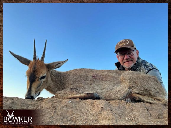 Common Grey Duiker Hunting - Expert Tips for Duiker Hunts 7 African Grey duiker hunting with Nick Bowker.