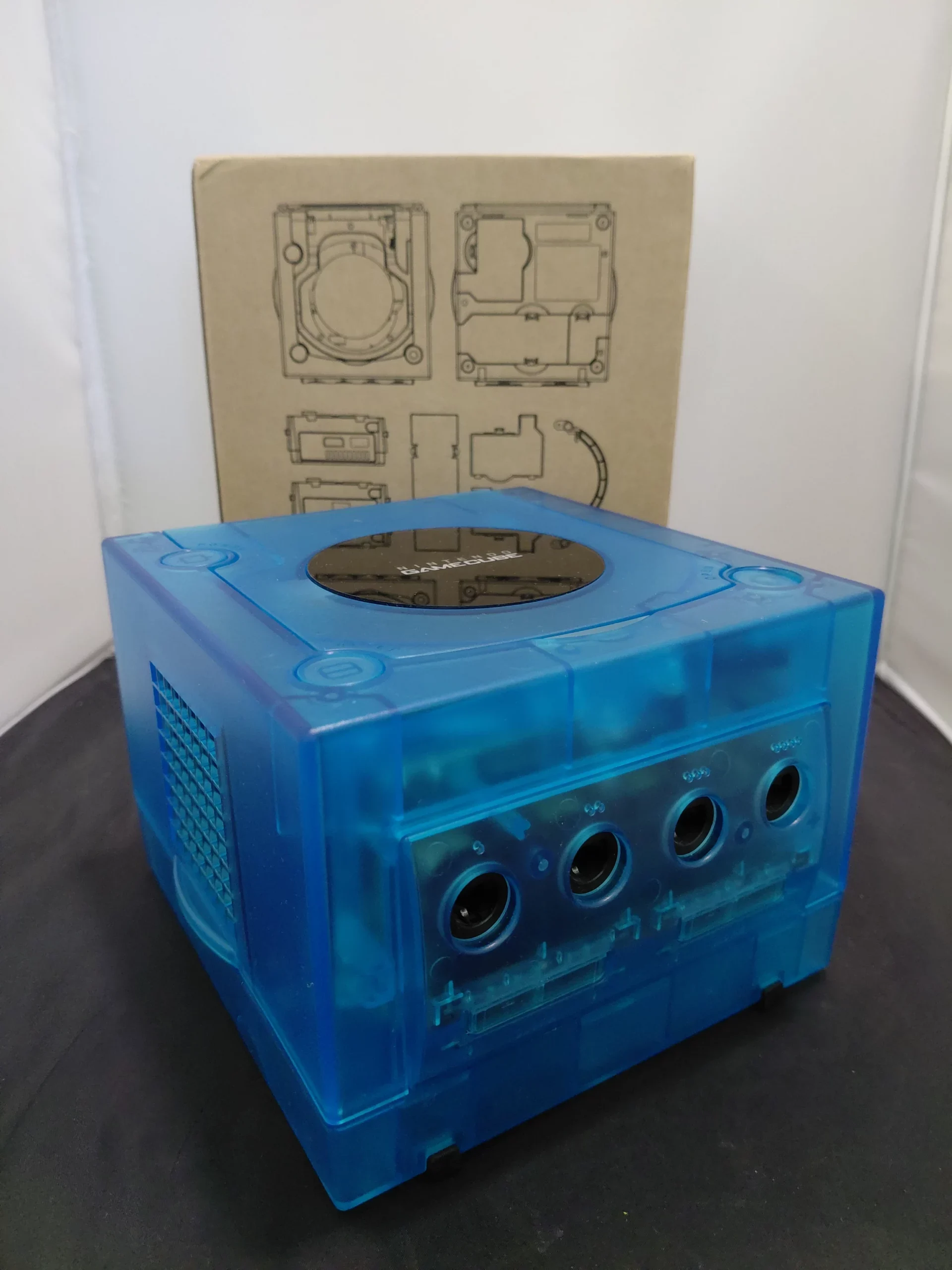 Nintendo GameCube Consoles (Ice Blue) (Bitfunx Reshell) (Refurbished) (Console Only) - Afbeelding 4
