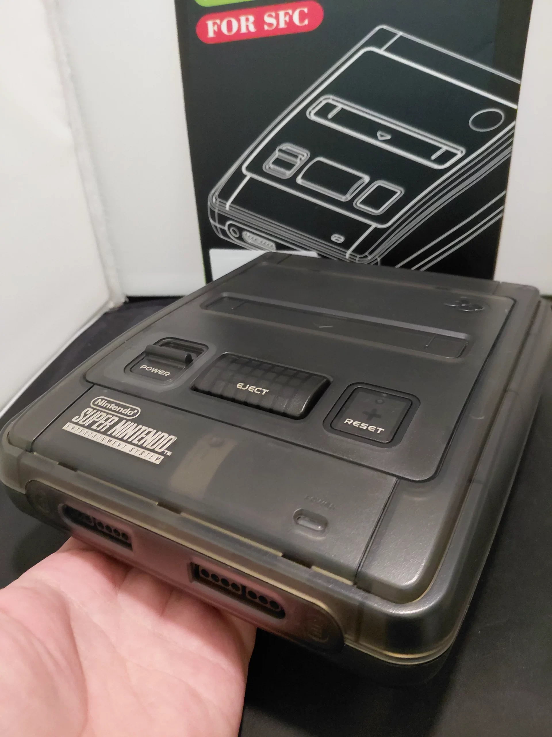 Super Nintendo SNES Console - (Bitfunx Reshell) (Smoke) (Refurbished) (Console Only) - Afbeelding 2