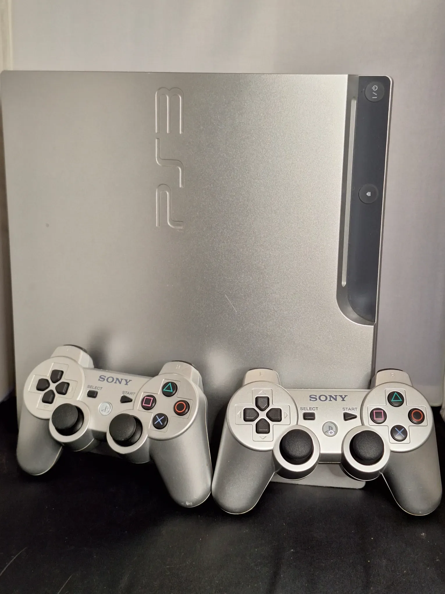 PlayStation 3 Slim Satin Silver 320GB (+ Extra Controller) Limited Edition (Refurbished) - Afbeelding 11