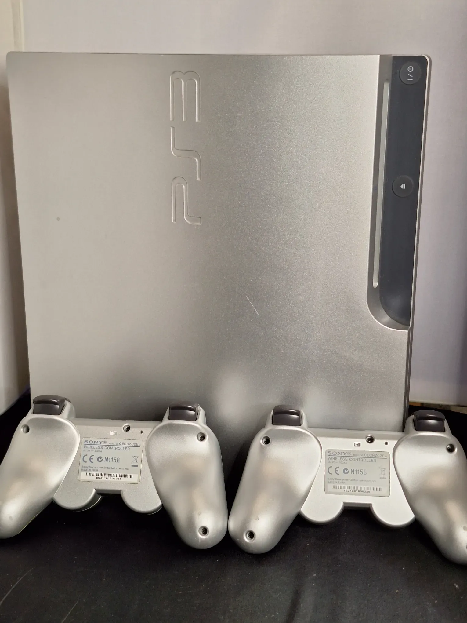 PlayStation 3 Slim Satin Silver 320GB (+ Extra Controller) Limited Edition (Refurbished) - Afbeelding 12