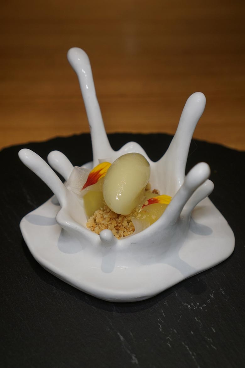 Haku Hong Kong Restaurant Review
