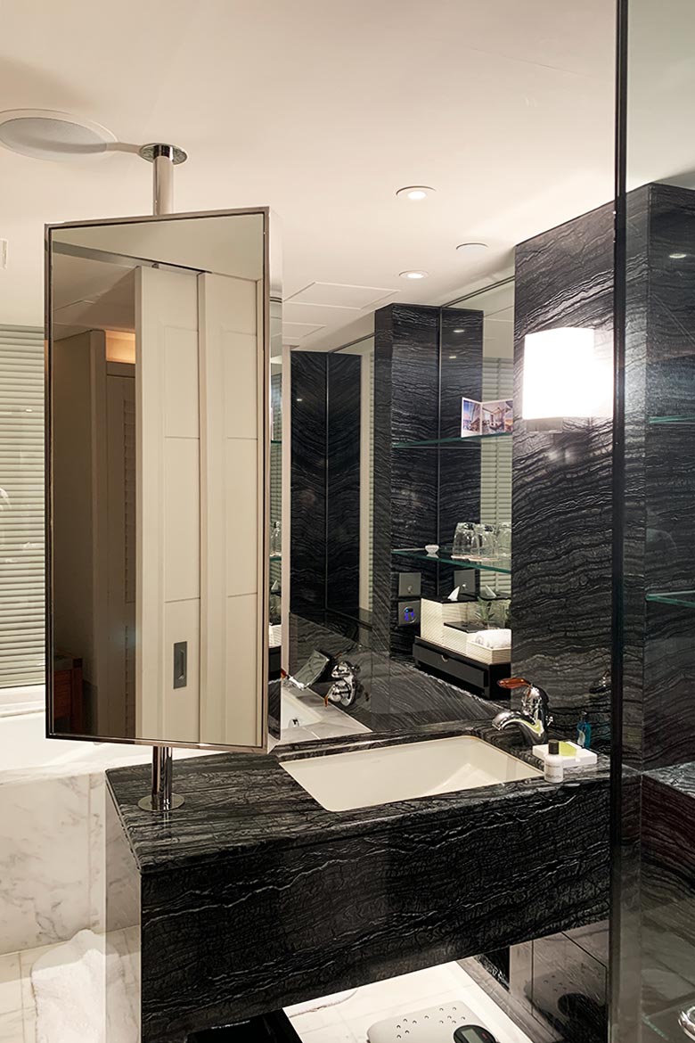 mandarin oriental hong kong hotel review