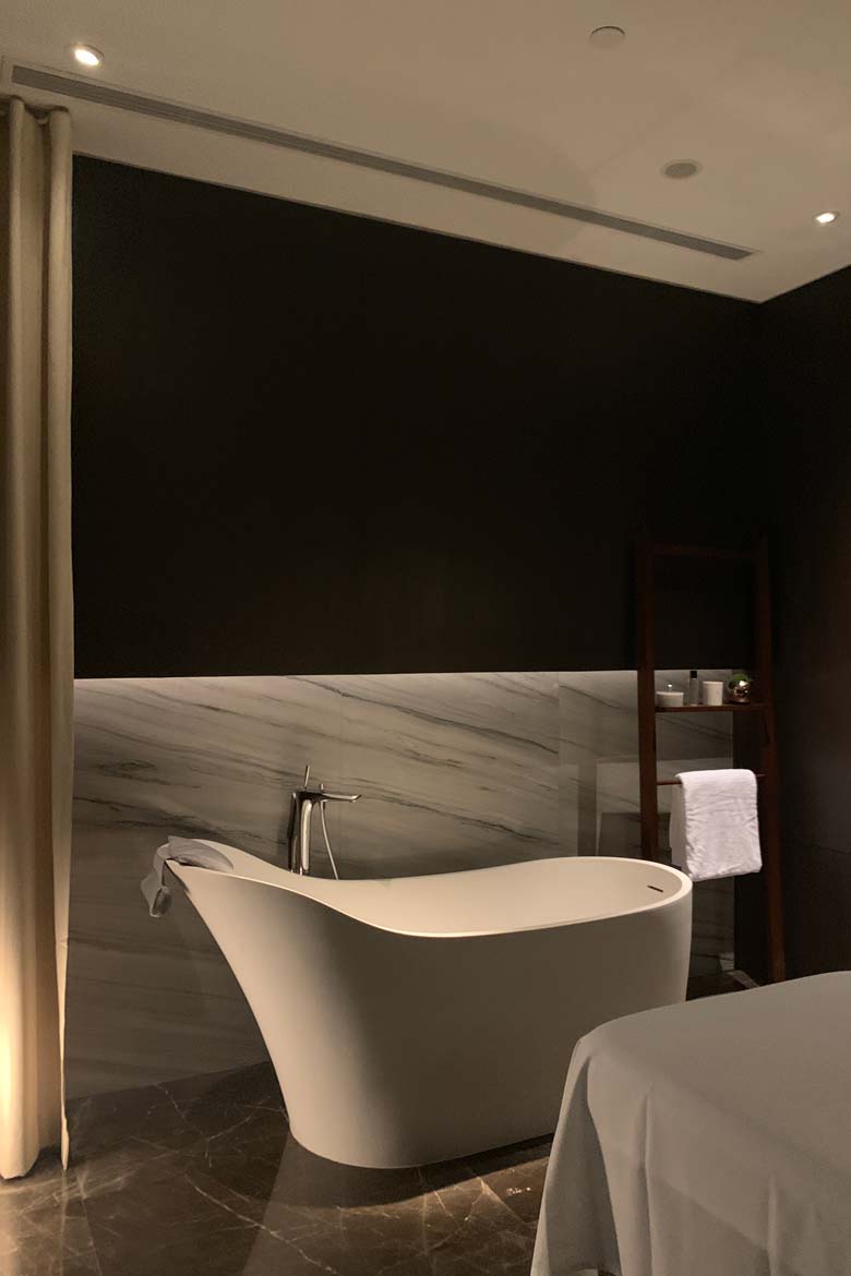 rosewood Bangkok Hotel review