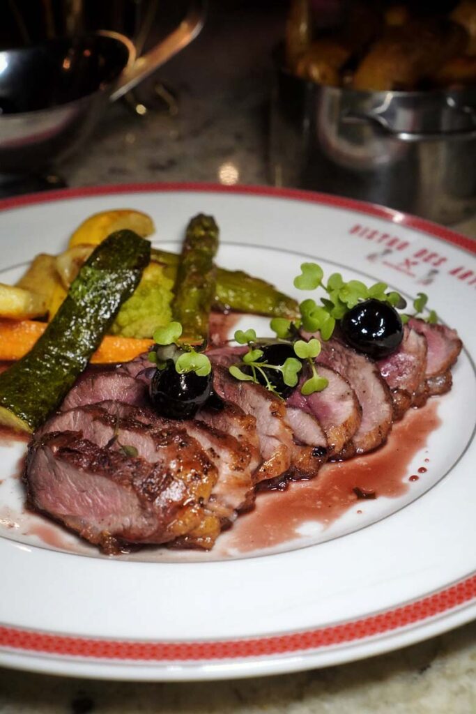bistro des arts duck confit