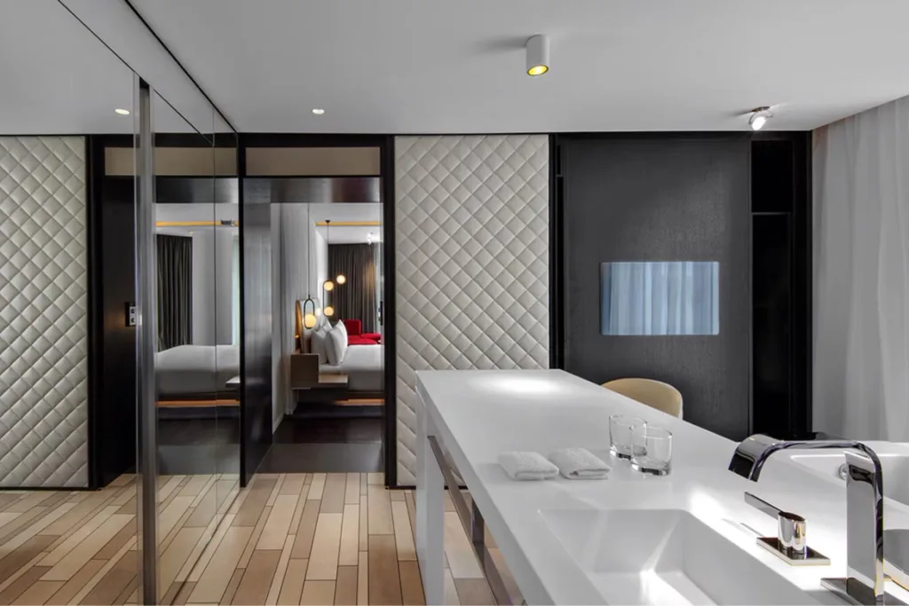 w london hotel review bathroom