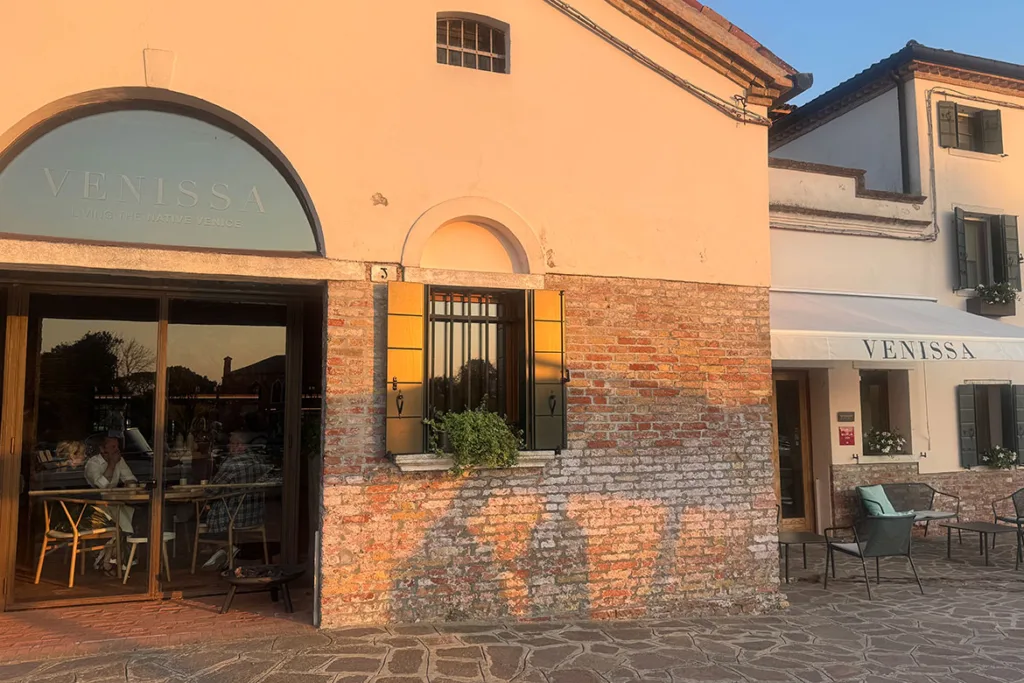 venissa front