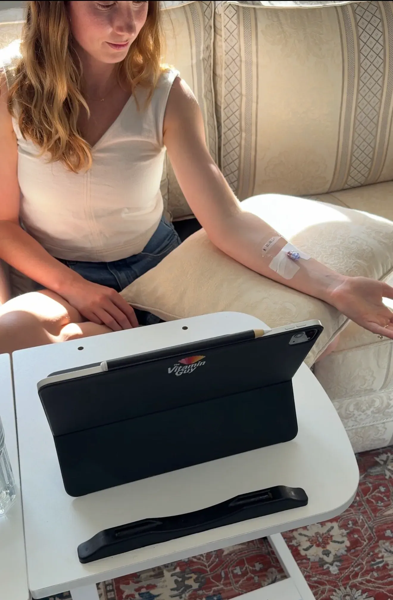 Nurse-delivered mobile IV therapy at a suitable private Gold Coast setting