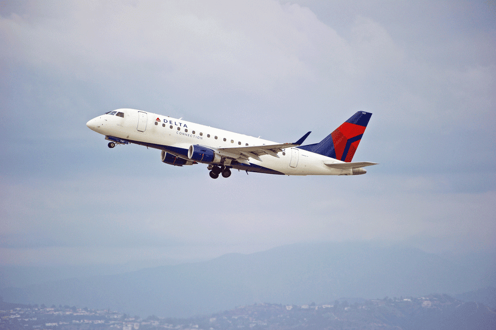 salary commercial pilot