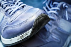 best walking shoes for morton's neuroma