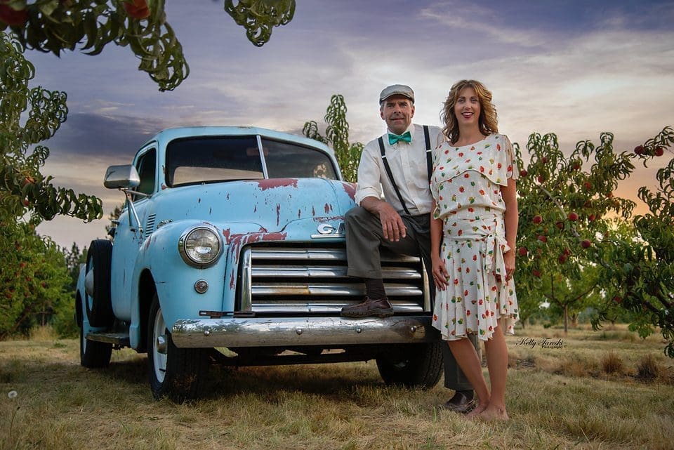 Get Creative! 5 Unique Ways to Personalize Your Family Photos