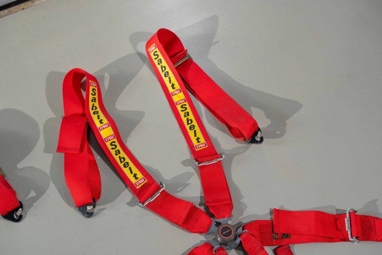 2MB-Ferrari-360-Challenge-Seat-belts-5