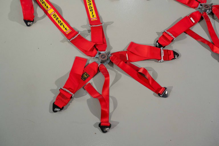 2MB-Ferrari-360-Challenge-Seat-belts-7