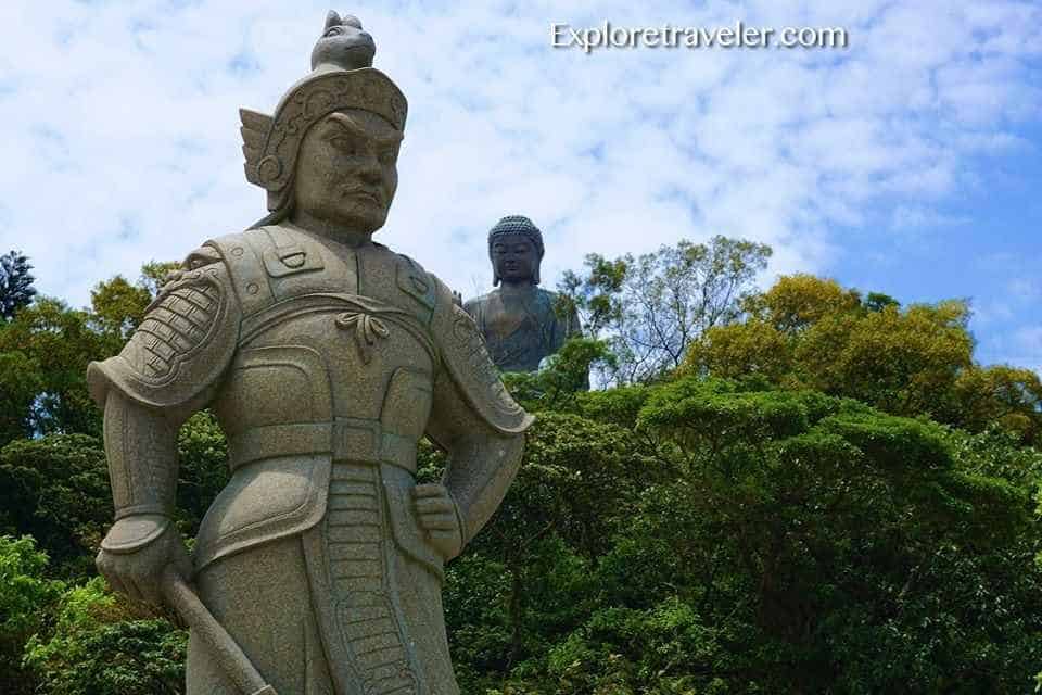 The General Makura Statue