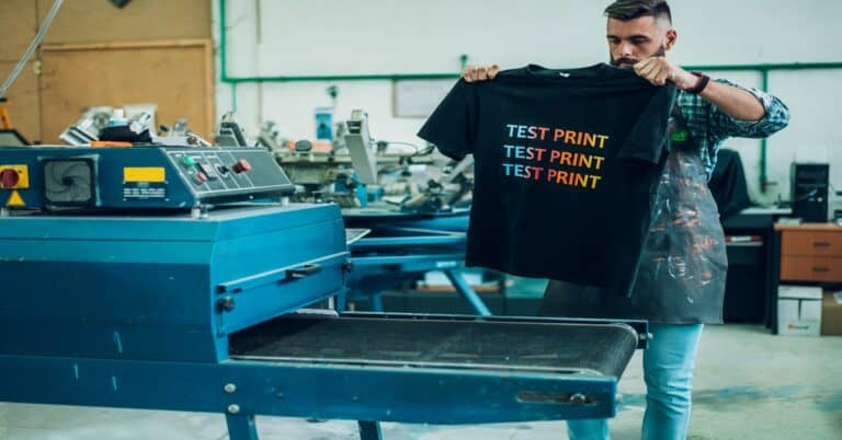 A Complete Guide For How to Start a TShirt Business