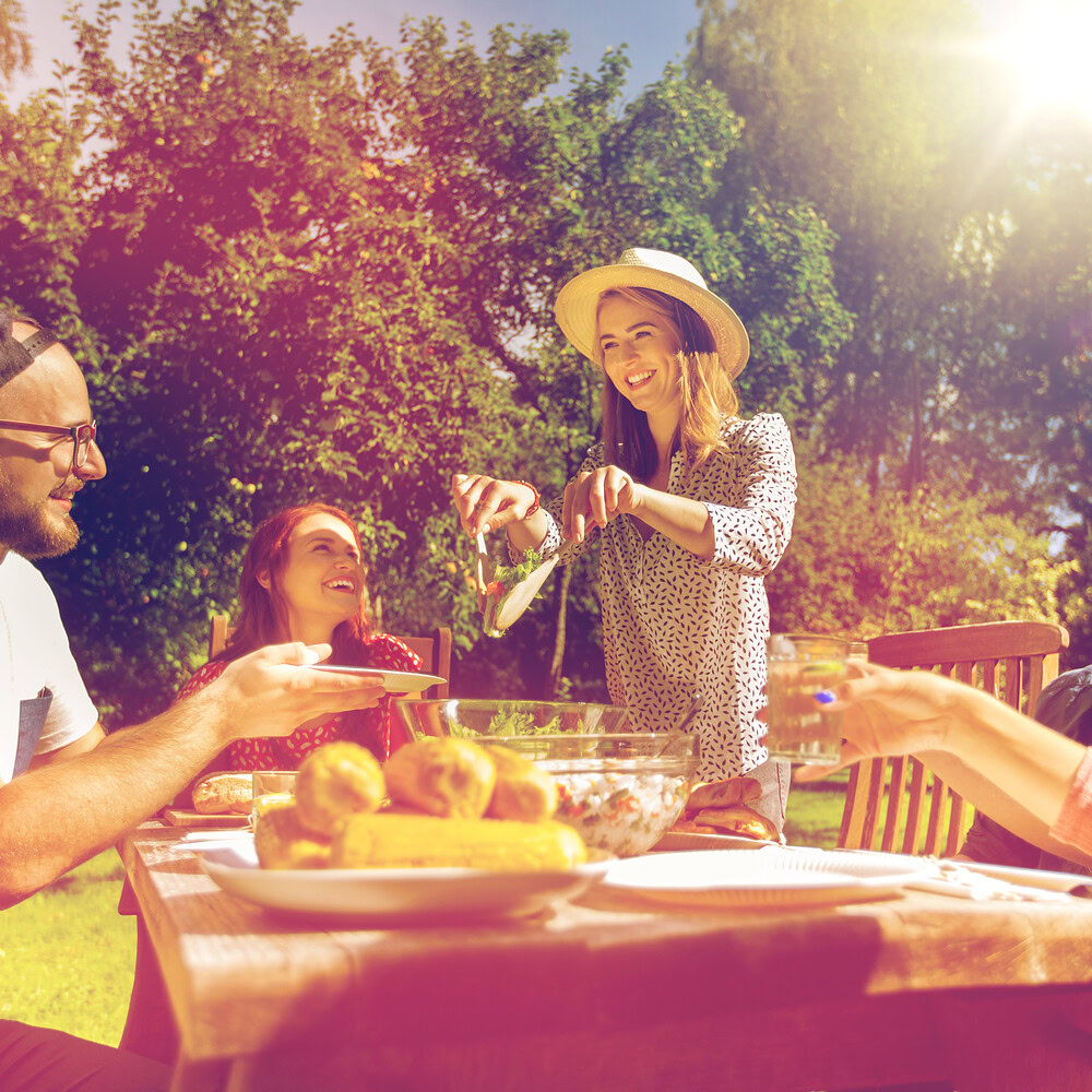 Tips for a healthy summer picnic