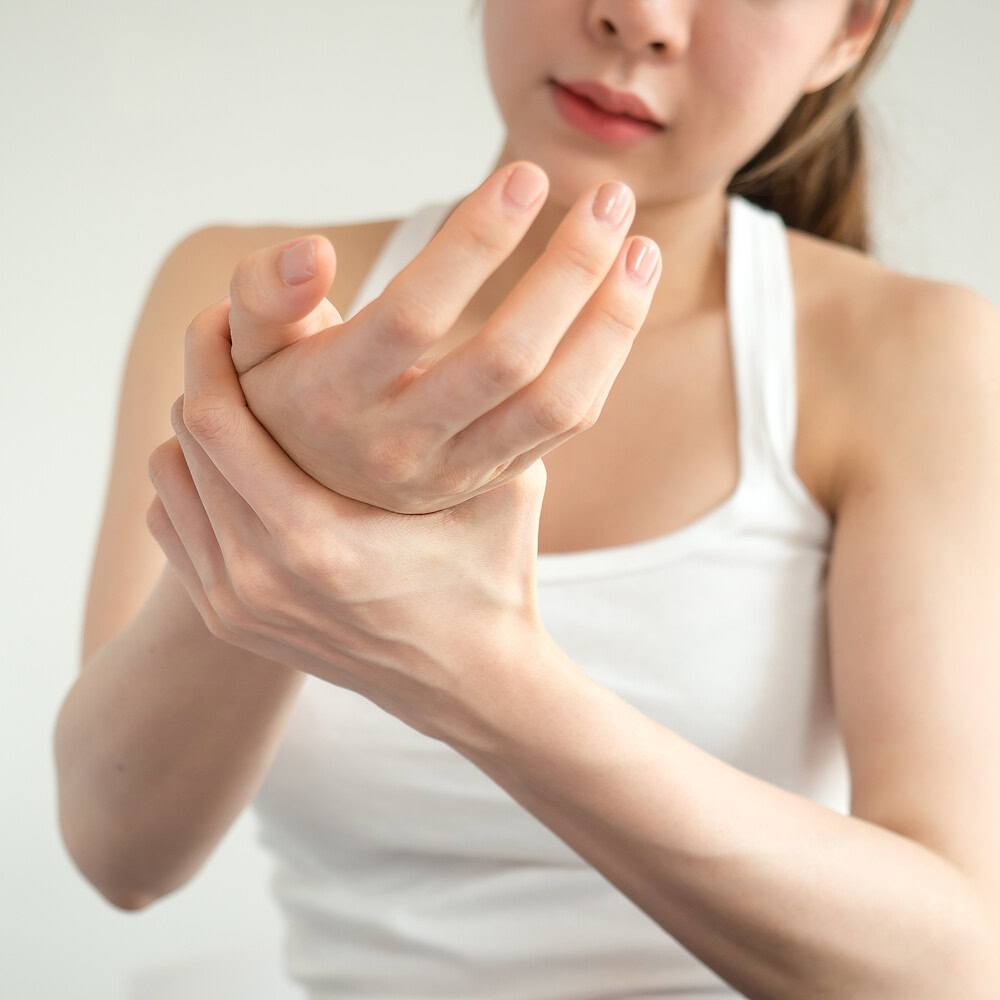 How can nutrition and lifestyle support rheumatoid arthritis?