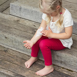 Relieving the symptoms of childhood eczema, naturally