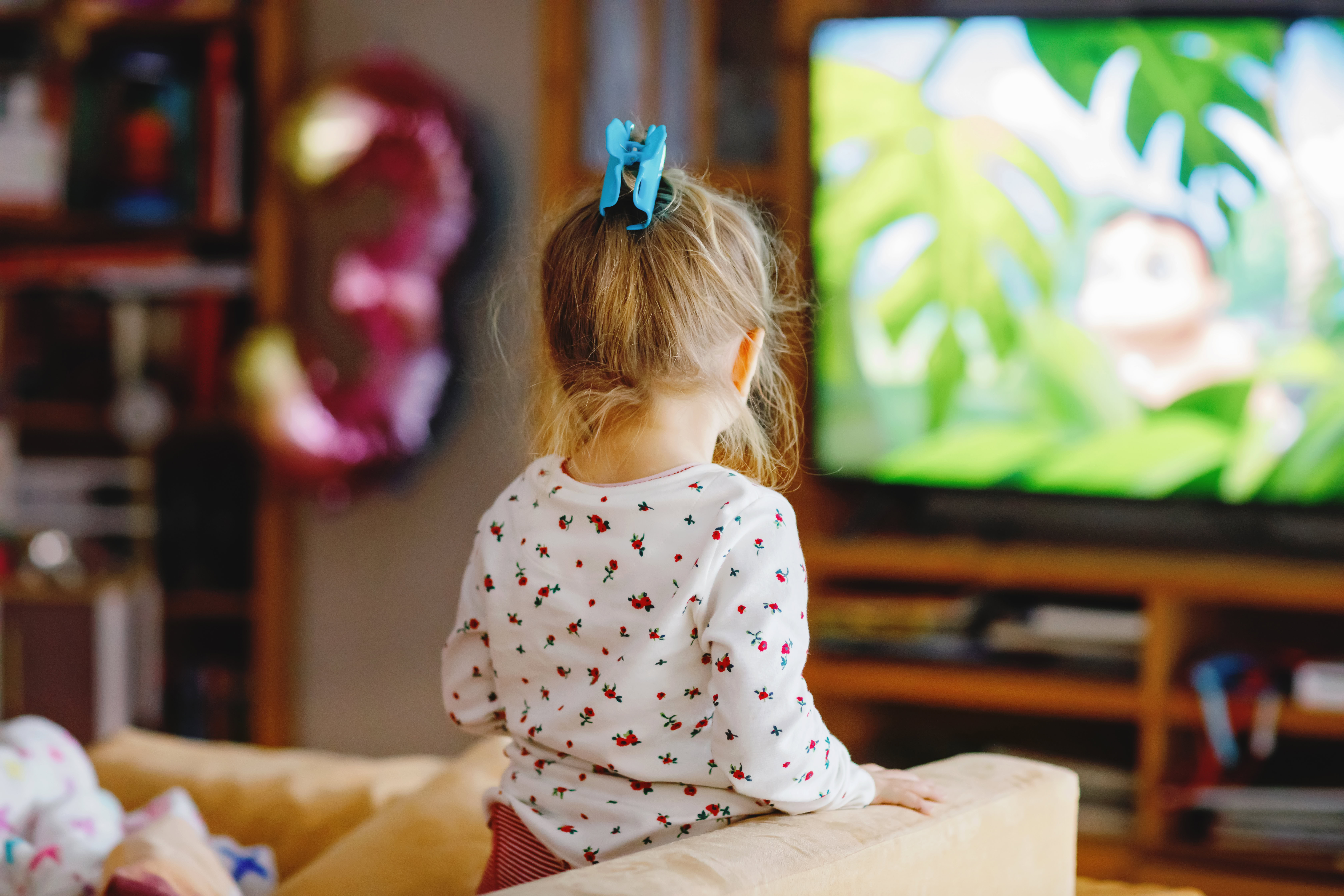 Children’s TV and internet habits linked to junk food intake