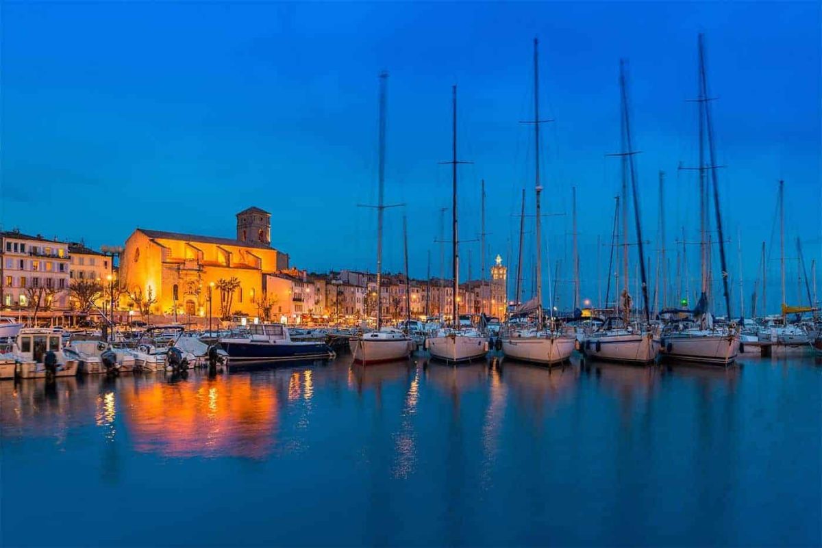 Bouches-du-Rhône, the view of the harbour at night