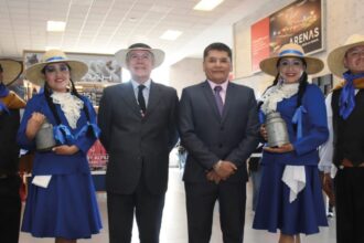 Perumin: Autoridades de Arequipa y del IIMP reciben a primeros convencionistas